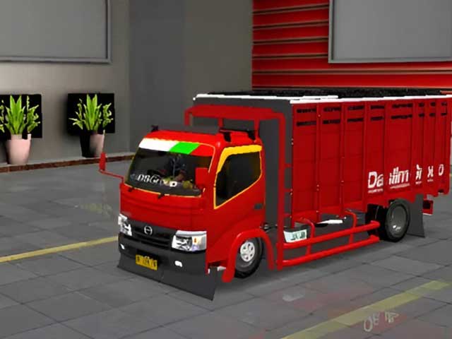 Truck Hino Dutro muat Pasir